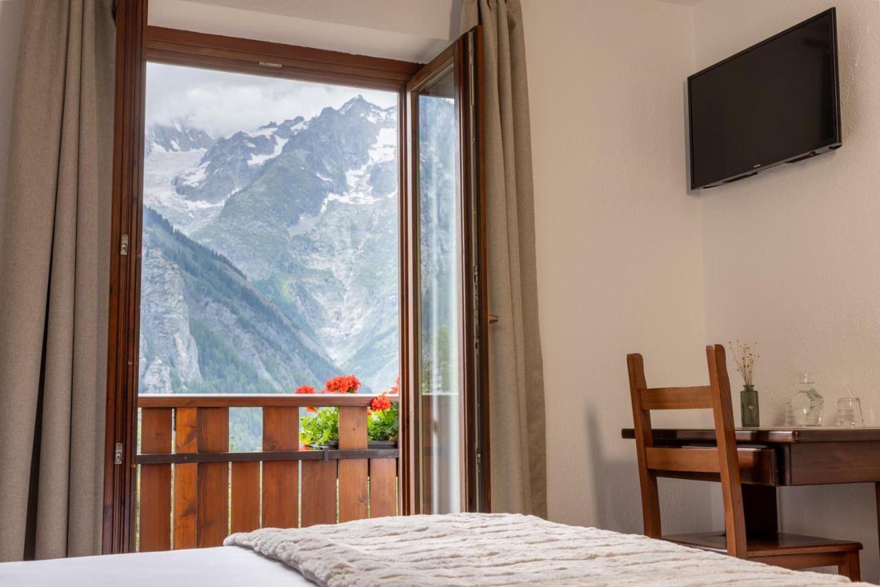 Le Reve Bed and Breakfast Courmayeur Eksteriør billede