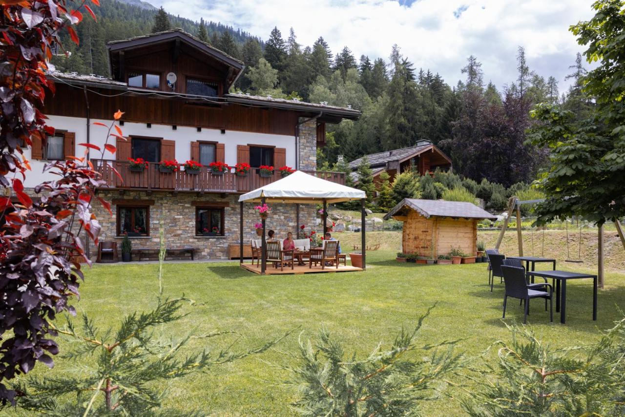 Le Reve Bed and Breakfast Courmayeur Eksteriør billede