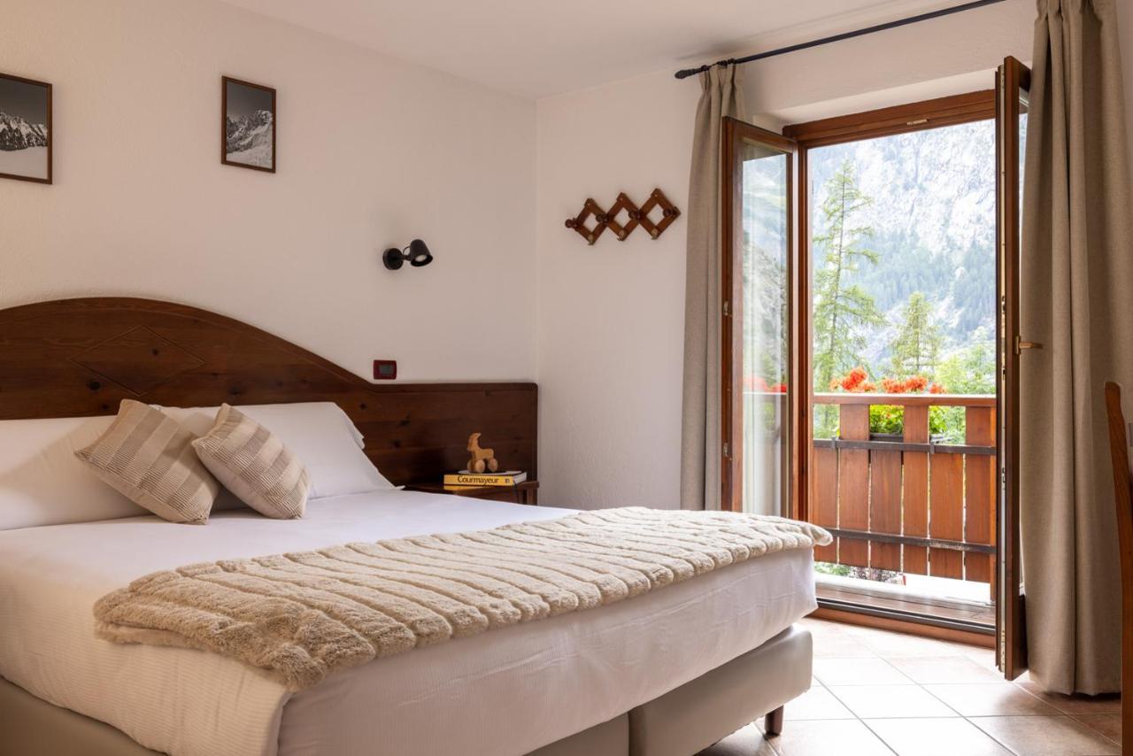 Le Reve Bed and Breakfast Courmayeur Eksteriør billede