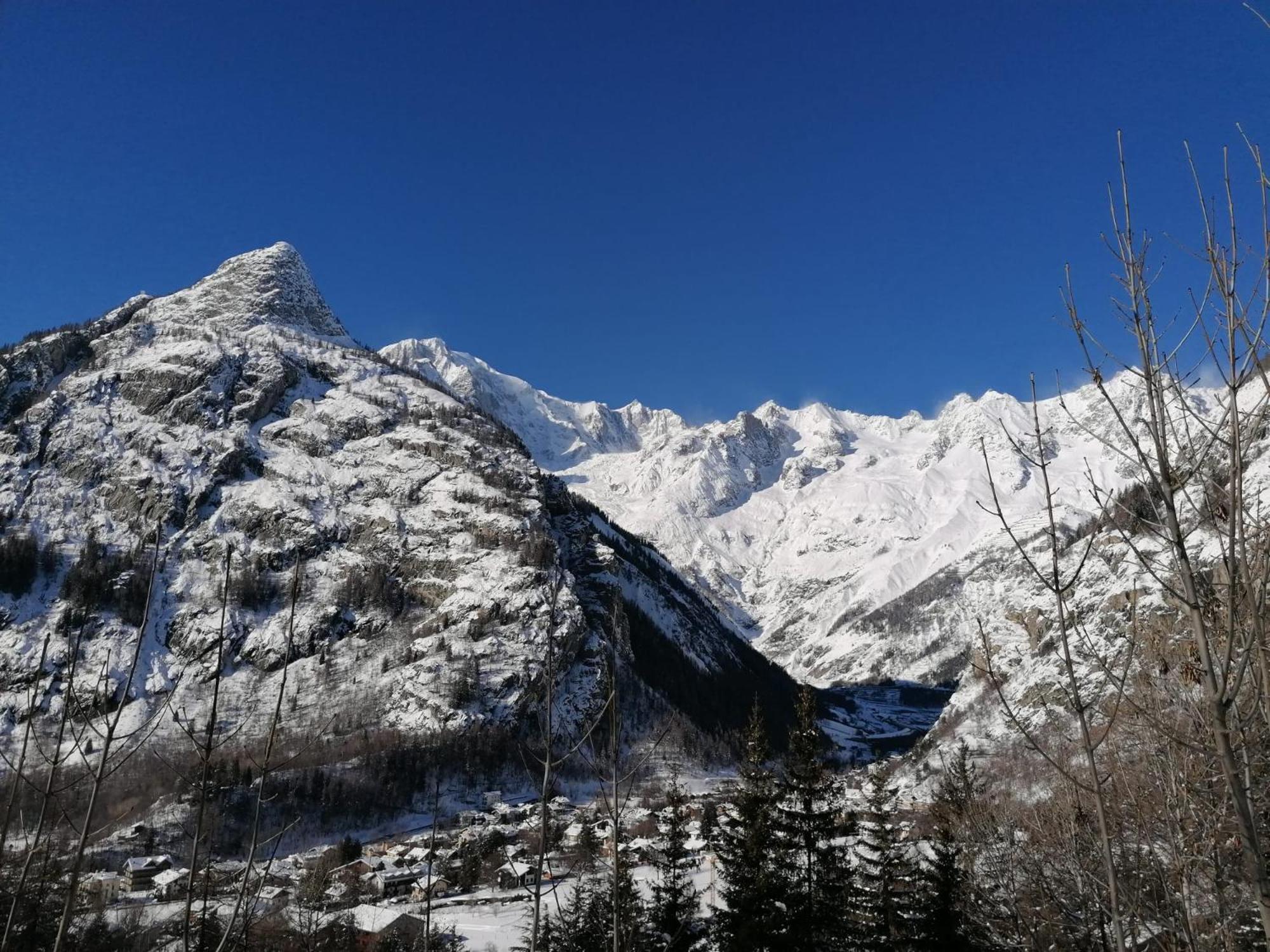 Le Reve Bed and Breakfast Courmayeur Eksteriør billede